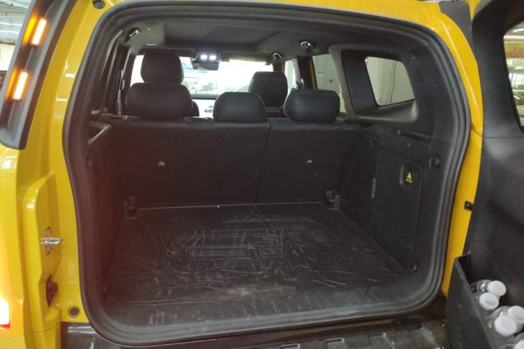 Used  G318 2025 Worry-Free Adventure Edition Four-Wheel Drive Secret Realm Version