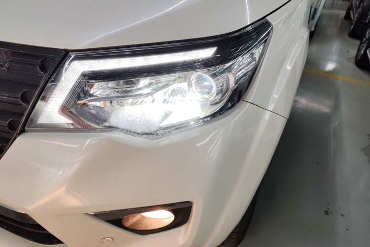 Used Dongfeng Fengdu Paladin 2023 2.0T Four-Wheel Drive Luxury Edition
