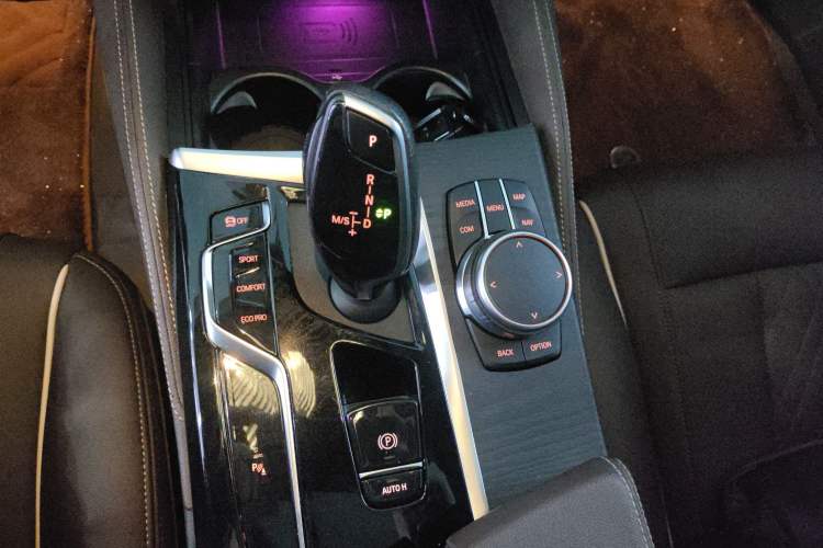 Used BMW 5 Series 2022 Restyled 530Li Leading Edition M Sport Package