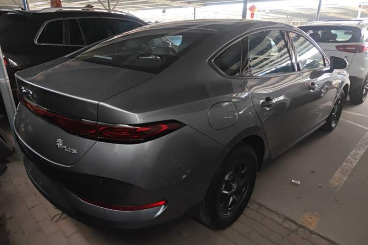 Used BYD Qin PLUS 2025 DM-i Smart Drive 55KM Leading Model
