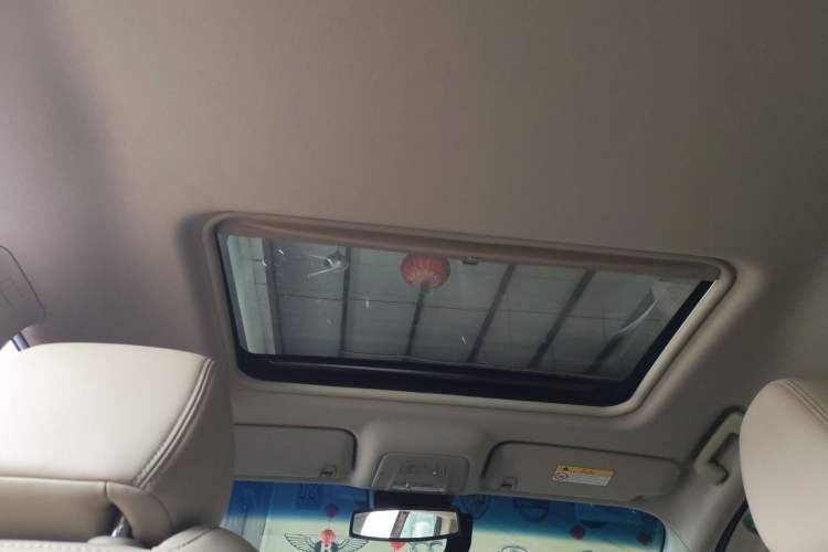 Used Buick GL8 2018 28T Luxury Model China VI Standard
