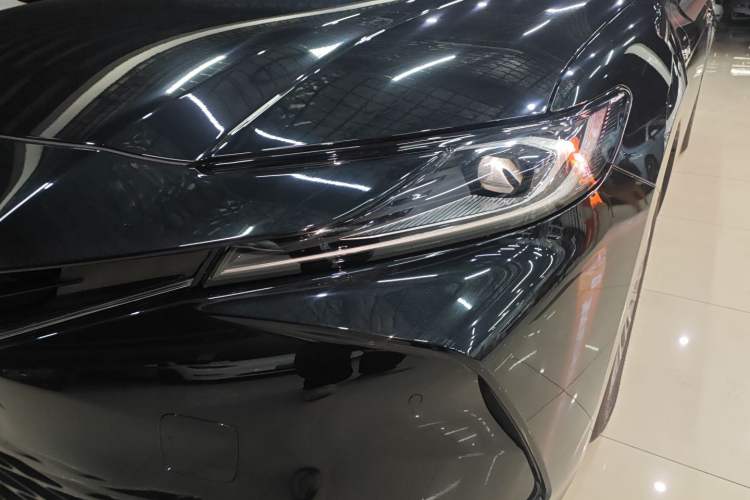 Used Toyota Camry 2024 Dual-Motor 2.0 HE Elite Edition
