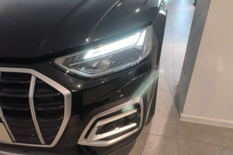 Used Audi Q5L 2022 40T Luxury Elegant Model
