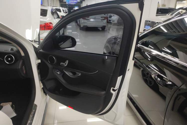 Used Mercedes-Benz C-Class 2015 Restyled C 180 L Sport Edition
