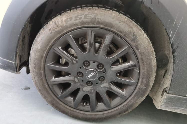 Used  MINI 2023 1.5T ONE
