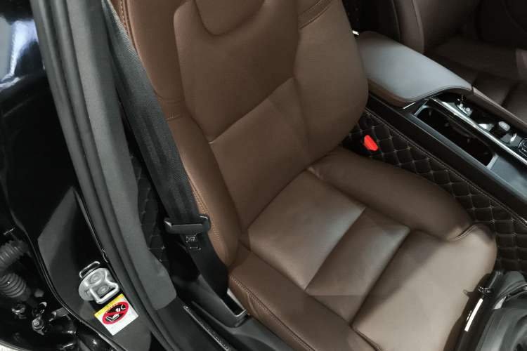 Used Volvo S90 2024 B5 Zhiyuan Luxury Edition
