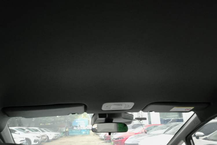 Used AION Y 2023 Younger
