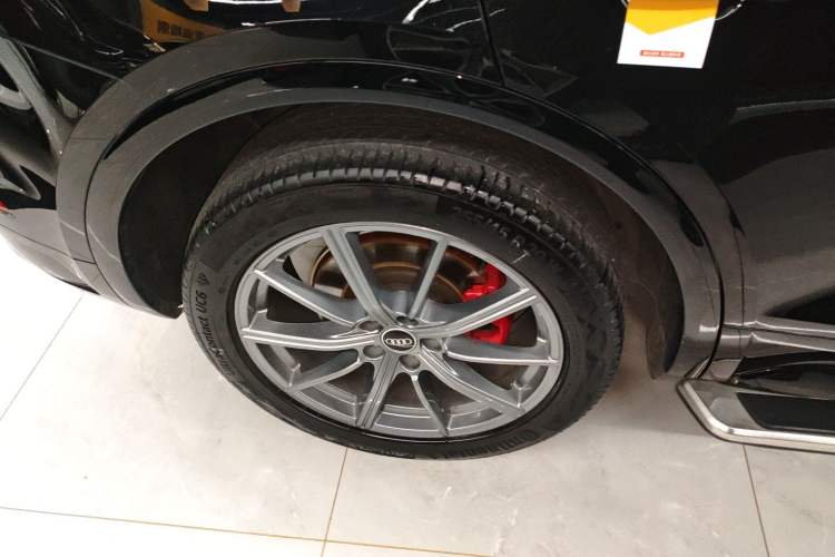 Used Audi Q5L 2022 40T Fashionable and Dynamic Model
