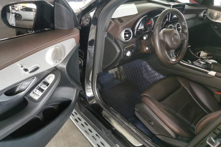 Used Mercedes-Benz GLC 2019 GLC 200 4MATIC
