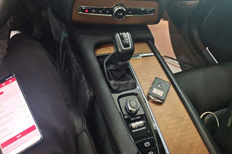 Used Volvo XC90 2020 T6 Zhiyi Sport Edition 7-Seater
