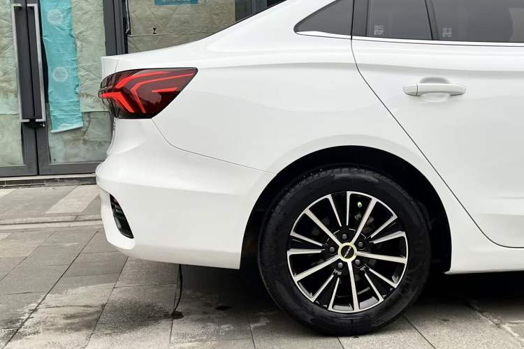 Used Roewe i5 2021 1.5L CVT Diamond Edition