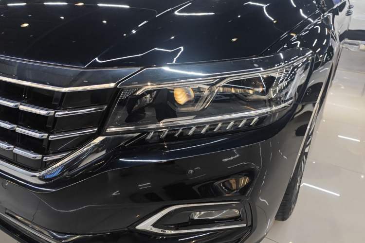 Used Volkswagen Passat 2020 330TSI Luxury Edition China VI