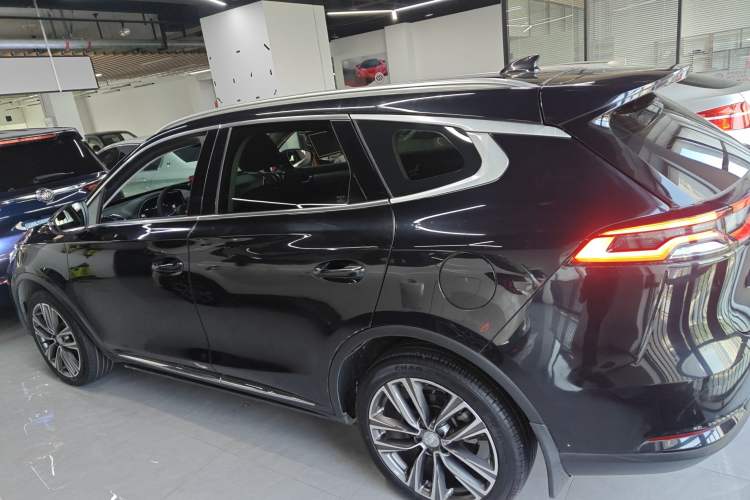 Used BYD Tang 2018 2.0T Automatic Smart Connect Prestige 5-Seater National Emission Standard V