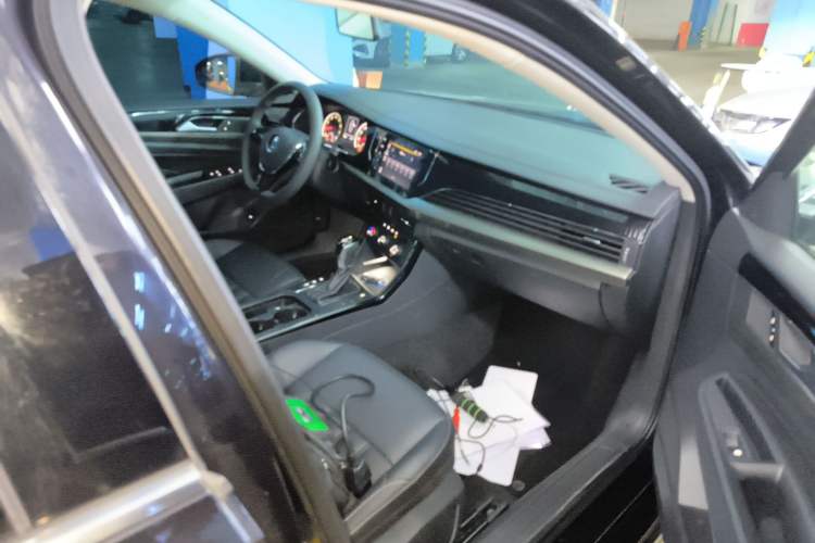 Used Volkswagen Passat 2021 280TSI Business Edition
