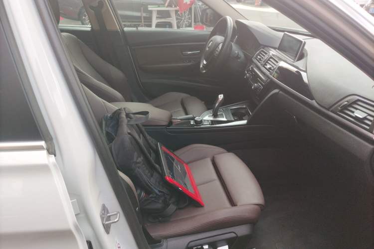 TDK.VehicleDetails.img