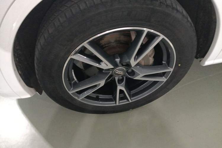 Used Audi Q5L 2020 Updated 40 TFSI Prestige Fashion Edition
