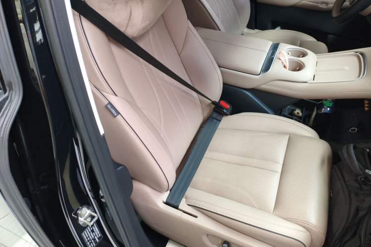 Used XPeng X9 2024 702 Ultra-Long Range Pro
