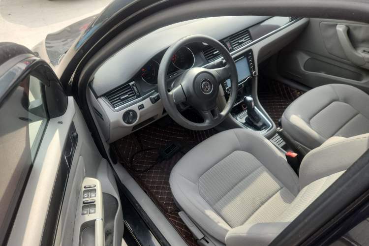 Used Volkswagen Bora 2013 1.6L Automatic Fashion Model
