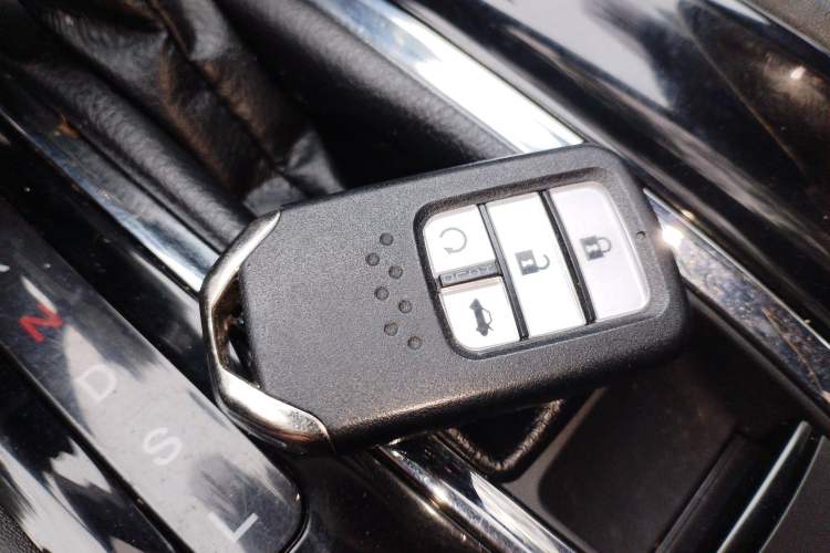 Used Honda Vezel 2020 1.5L CVT Elite Edition
