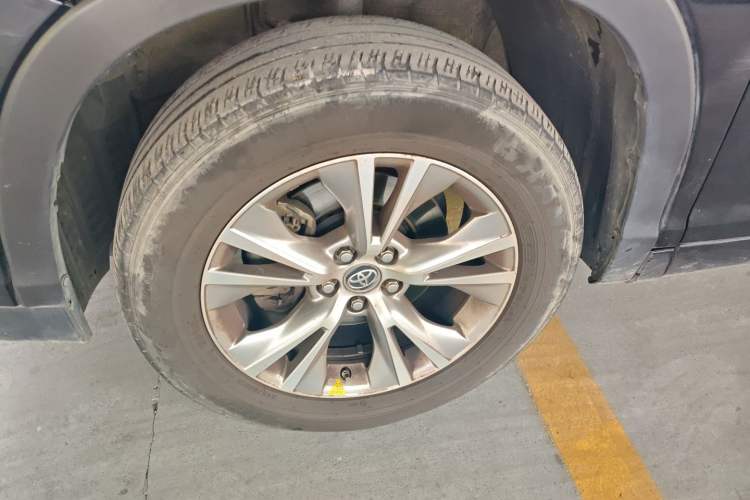 Used Toyota Highlander 2015 2.0T Two-Wheel Drive Elite Edition 5 Seats
