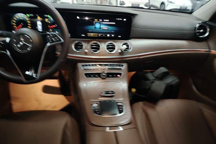 Used Mercedes-Benz E-Class 2023 E 300 L Luxury Model
