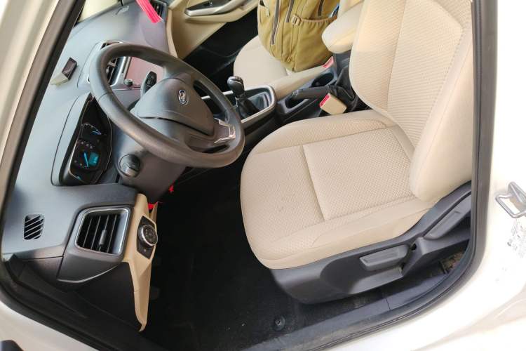 Used Ford Escort 2017 Revised Version 1.5L Manual Comfort Edition