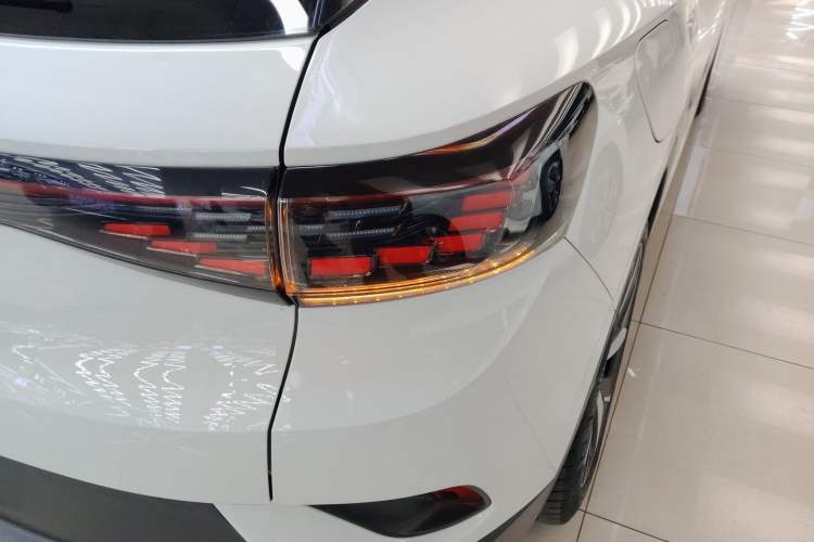 Used Volkswagen ID.4 CROZZ 2021 Long-Range PURE+ Two-Wheel Drive Version