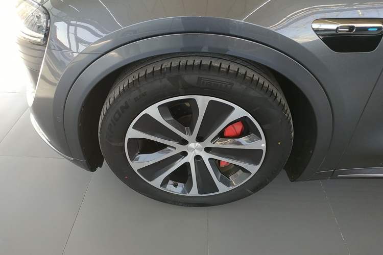 Used Hima Luxeed R7 2024 All-Electric 736 km Ultra