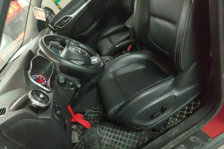 Used MG ZS 2018 1.5L Automatic Luxury Edition China V Standard
