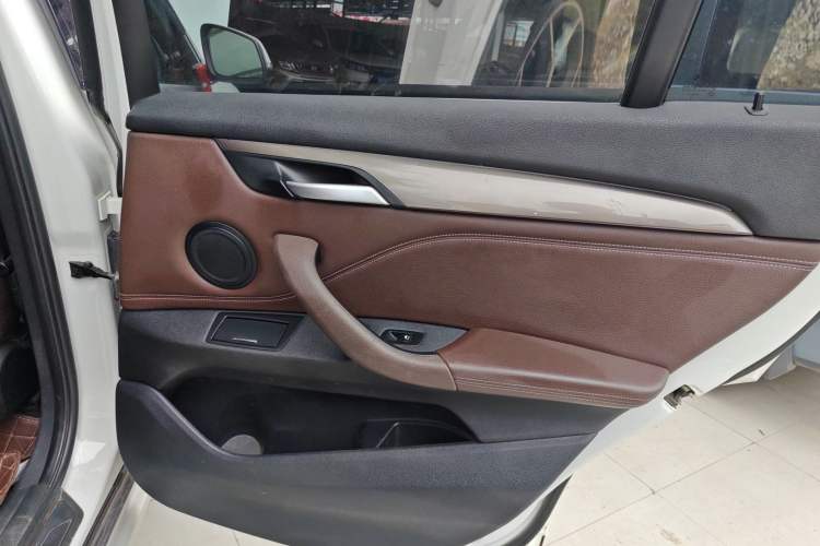 Used BMW X1 2018 sDrive18Li Luxury Model
