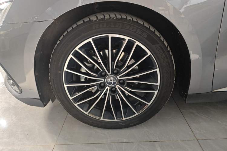 Used BYD Han 2022 DM-i 121KM Luxury Model
