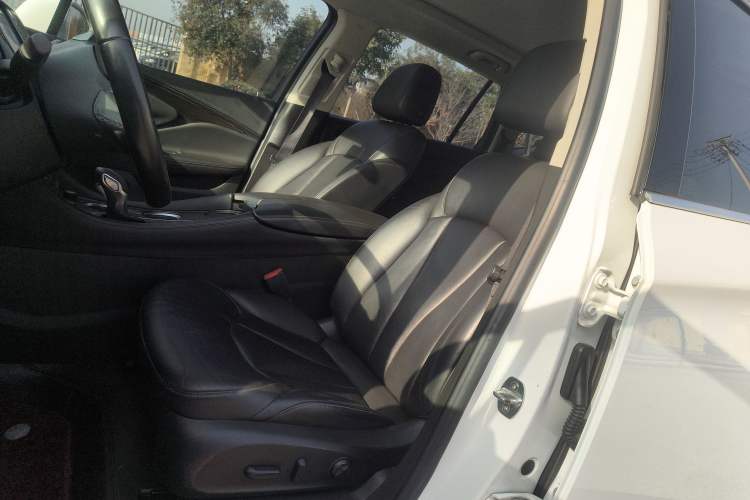 Used Buick Envision 2018 20T Two-Wheel-Drive Elite Model