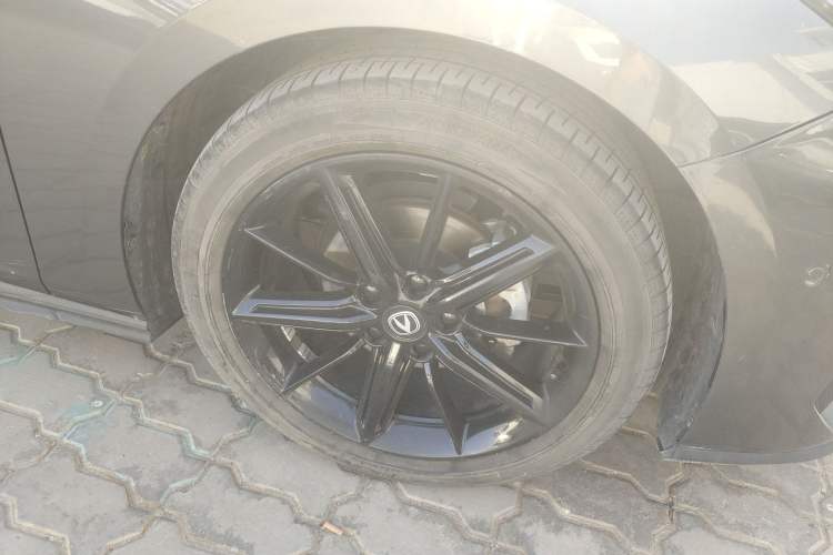 Used Changan UNI-V 2022 1.5T Smart Navigation Version
