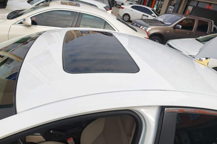 Used Buick Regal 2015 2.0L Leading Fashion Edition