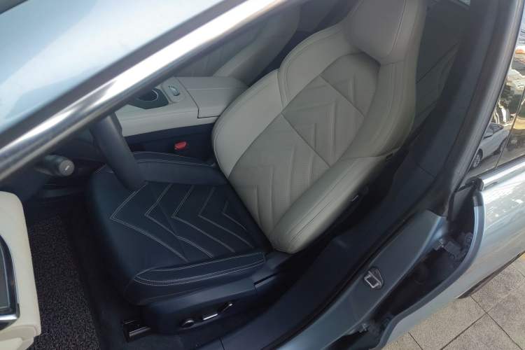 Used Zeekr 001 2022 Ultra-Long Range Dual-Motor YOU Version
