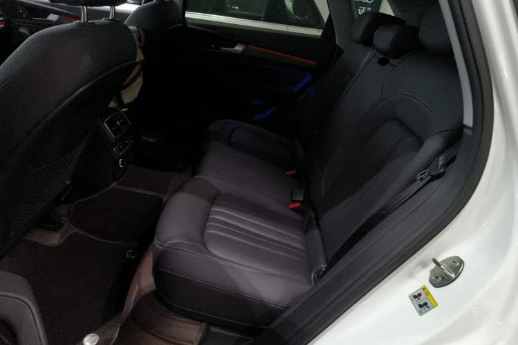 Used Audi Q5L 2022 45T Luxury Elegant Model
