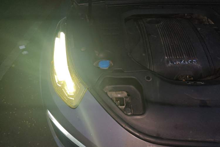 Used Lynk & Co 02 2019 1.5T DCT Two-Wheel Drive Pro Edition China VI Standard
