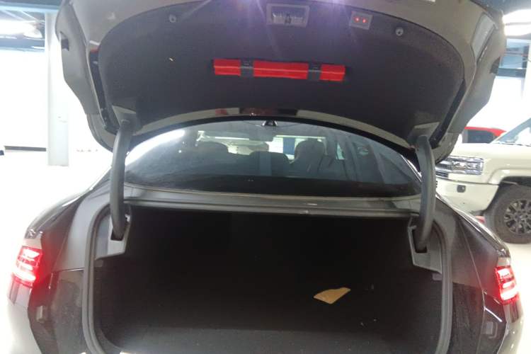 Used Denza Z9 2024 1100 km Four-Wheel Drive Max Version