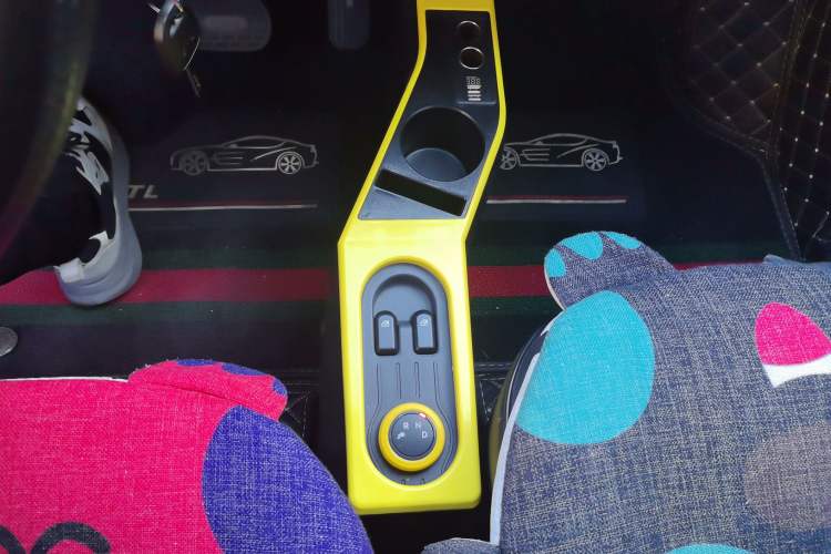 Used Wuling Hongguang MINIEV 2021 Macaron Premium Model – Lithium Iron Phosphate
