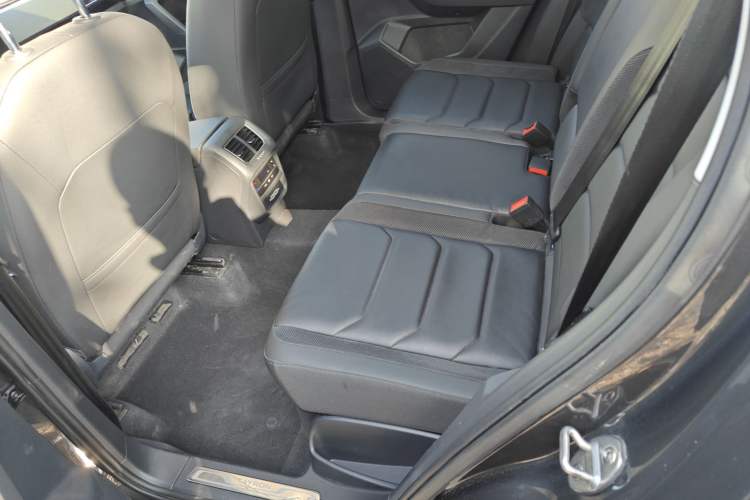 Used Volkswagen Tayron 2020 330TSI Two-Wheel Drive Luxury Smart Connectivity Version