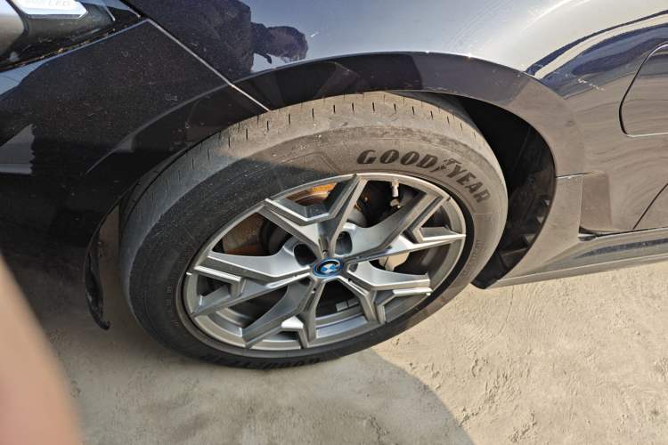 Used BMW i3 2022 eDrive 35 L
