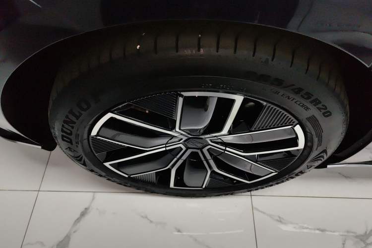 Used  12 2023 650 Three-Laser Four-Wheel Drive Performance Edition