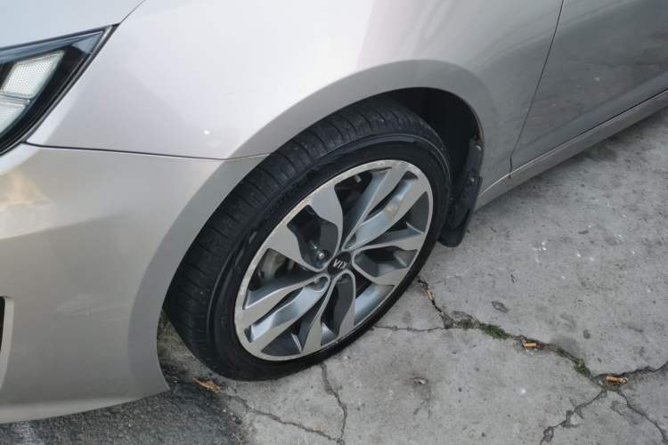 Used Kia K5 2015 2.0L Automatic LUX