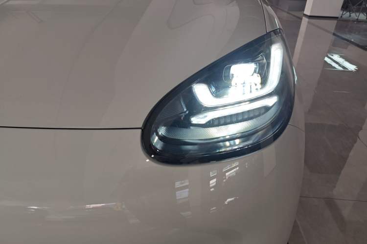 Used Wuling Bingo 2023 333 km Lingxi Connected Version
