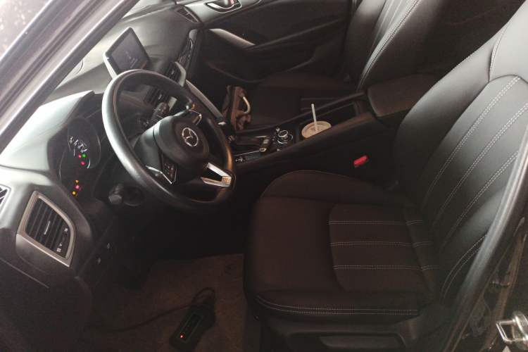 Used Mazda CX-4 2018 2.0L Automatic Two-Wheel Drive Blue Sky Dynamic Version China V Standard
