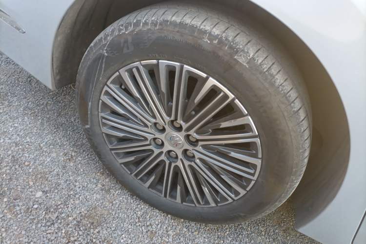 Used Buick GL8 New Energy 2024 Lu Zun Deluxe Edition 7-Seater