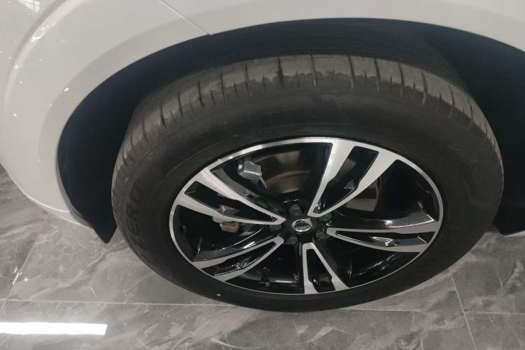 Used Volvo XC60 2019 T5 4x4 Zhiyuan Edition China VI Standard
