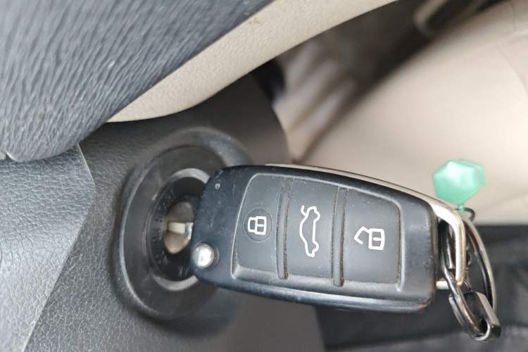 Used Chery Arrizo 7 2013 1.6L Manual Zhi Ling Edition
