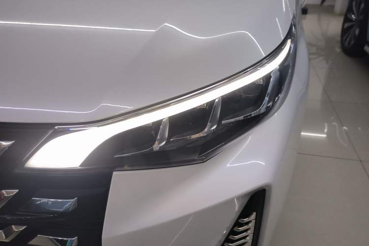 Used GAC Trumpchi M6 2023 PRO 270T DCT Luxury Edition
