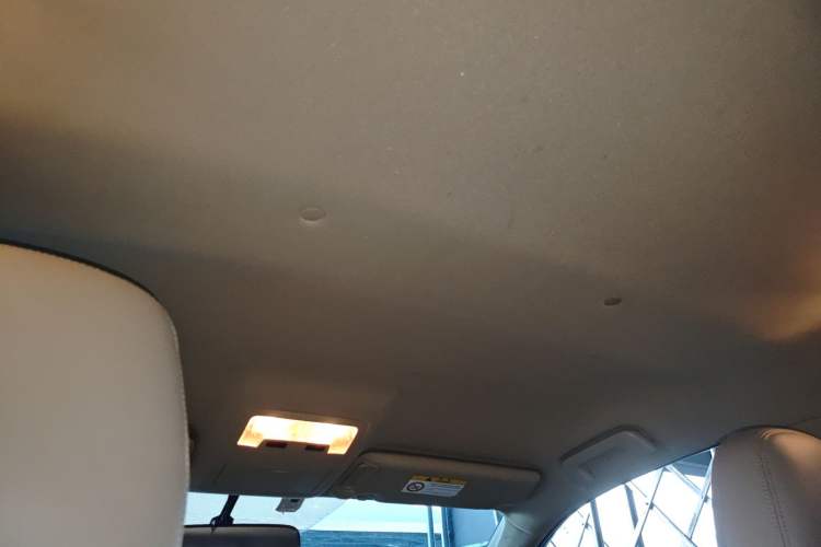 Used Toyota Highlander 2018 2.0T Two-Wheel Drive Elite Edition 7 Seats China VI Standard
